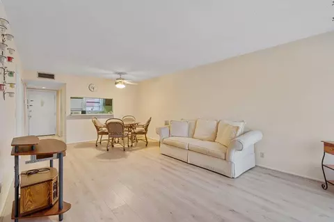 12026 Greenway Cir S #202, Royal Palm Beach, FL 33411