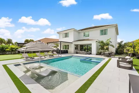 12156 Waterstone Cir, Palm Beach Gardens, FL 33412