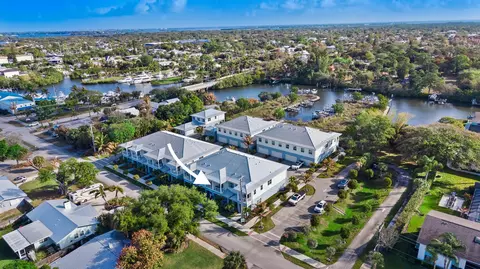 View/Area - 4692 SE Manatee Way, Stuart, FL 34997 photo 2 of 7