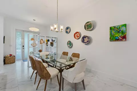 Dining - 4692 SE Manatee Way, Stuart, FL 34997 photo 1 of 2