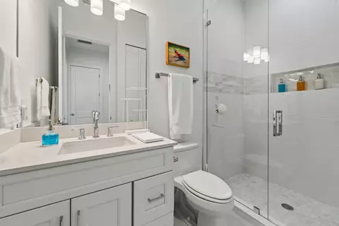 Bath - 4692 SE Manatee Way, Stuart, FL 34997 photo 5 of 5