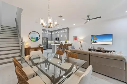 Dining - 4692 SE Manatee Way, Stuart, FL 34997 photo 2 of 2