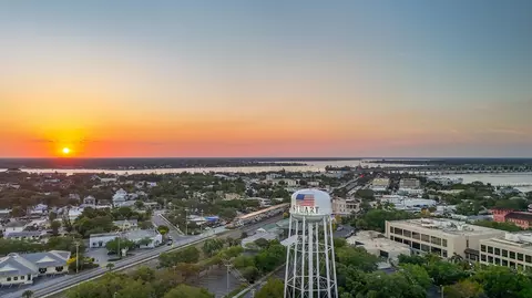 View/Area - 4692 SE Manatee Way, Stuart, FL 34997 photo 5 of 7
