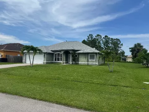 2461 SW Webster Ln, Port Saint Lucie, FL 34953