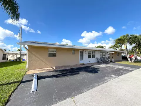 2704 Knight Ln, Delray Beach, FL 33445