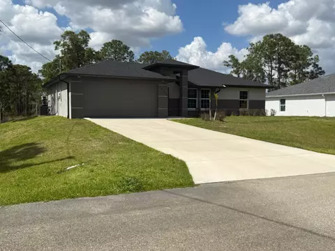 1046 Cheney Ave S, Lehigh Acres, FL 33974