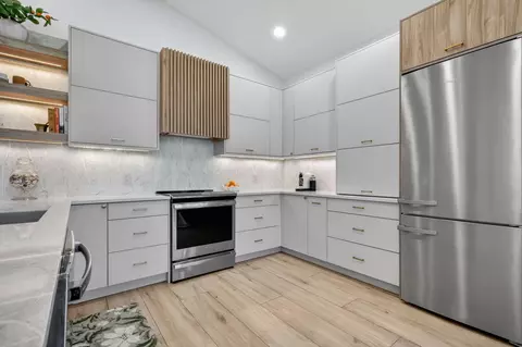 Kitchen - 1403 Mainsail Cir, Jupiter, FL 33477 photo 4 of 8