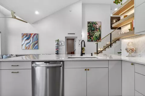 Kitchen - 1403 Mainsail Cir, Jupiter, FL 33477 photo 5 of 8