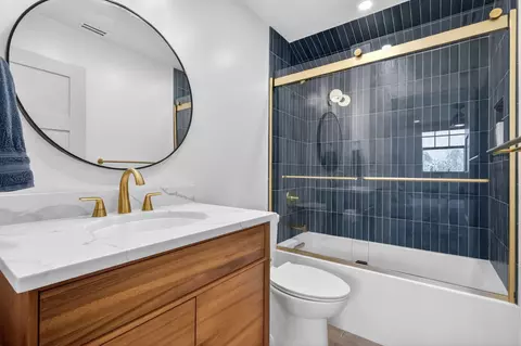 Bath - 1403 Mainsail Cir, Jupiter, FL 33477 photo 7 of 8