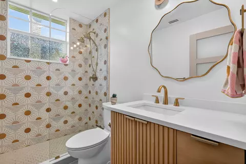 Bath - 1403 Mainsail Cir, Jupiter, FL 33477 photo 1 of 8