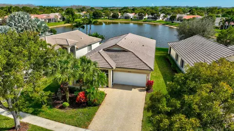 2707 Clipper Cir, West Palm Beach, FL 33411