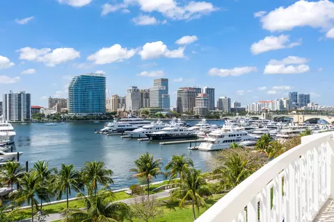 389 S Lake Dr #PHA, Palm Beach, FL 33480