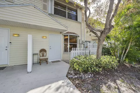 2871 NE 15th St, Pompano Beach, FL 33062