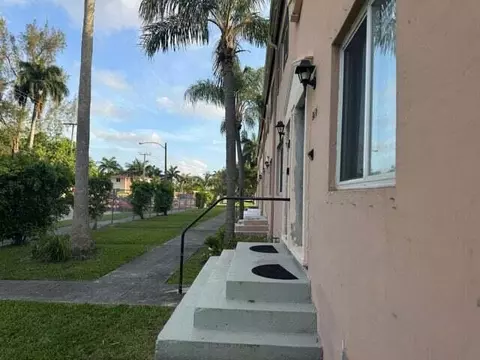 8428 NW 2nd Ave #8428, Miami, FL 33150