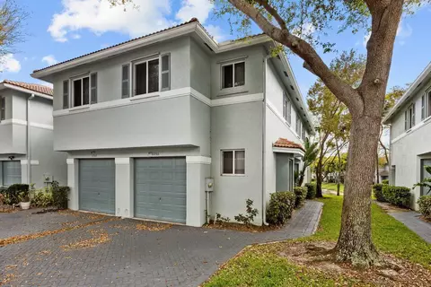 1955 Alamanda Way, Riviera Beach, FL 33404