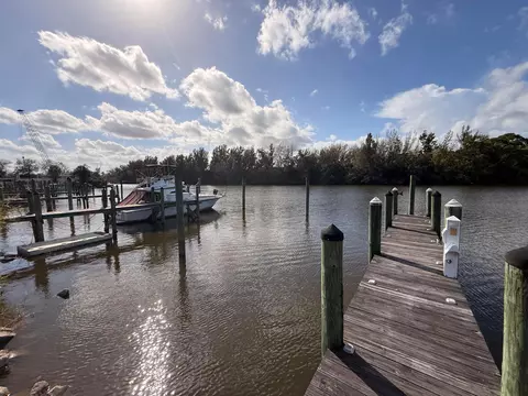 3345 SW Porpoise Cir SW, Stuart, FL 34997