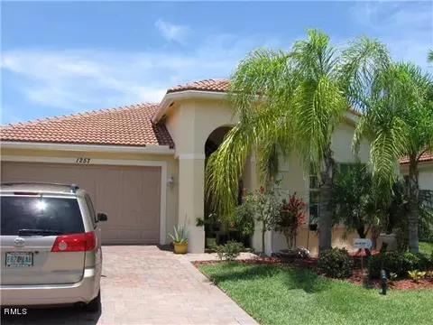 1257 SE Fleming, Stuart, FL 34997 photo 1