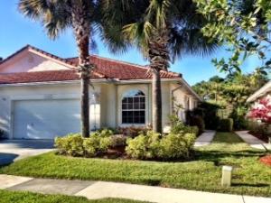 6792 SE Warwick Ln, Stuart, FL 34997 photo 1