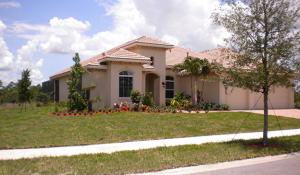 7612 SE Ravissant Dr, Stuart, FL 34997 photo 1
