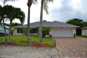 5501 SE Nassau Ter, Stuart, FL 34997 photo 1