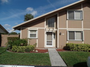 231 Maplecrest Cir, Jupiter, FL 33458 photo 1