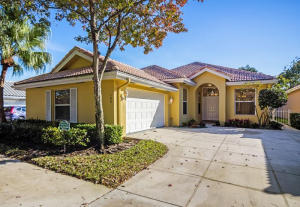142 Hampton Cir, Jupiter, FL 33458 photo 1