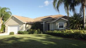 704 SE Misty Meadow Way, Stuart, FL 34997 photo 1