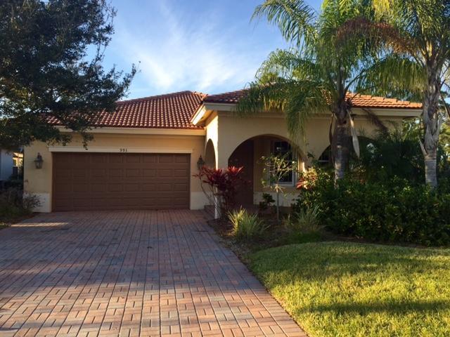 993 SE Fleming Way, Stuart, FL 34997 photo 1
