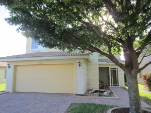 4790 SE Graham Dr, Stuart, FL 34997 photo 1