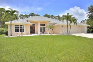 8501 SW Sea Captain Dr, Stuart, FL 34997 photo 1