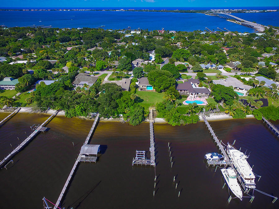 21 N River Rd, Stuart, FL 34996 photo 1