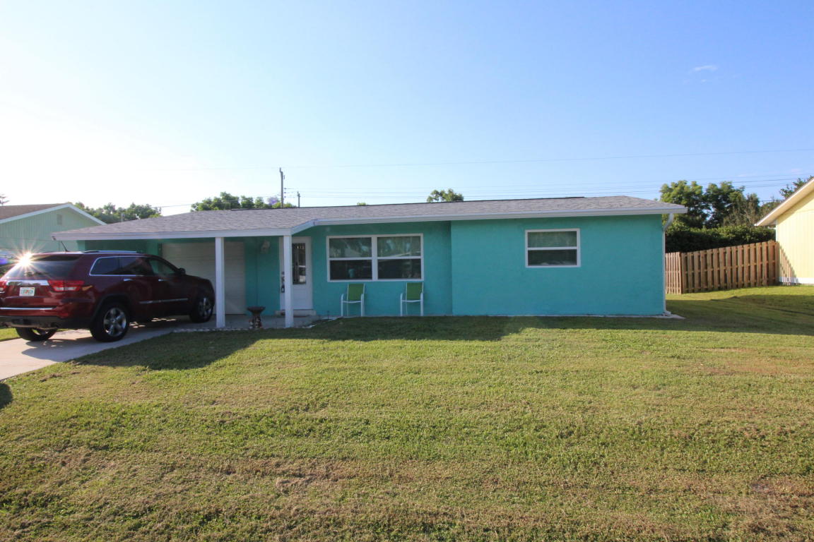 1993 SE Washington St, Stuart, FL 34997 photo 1