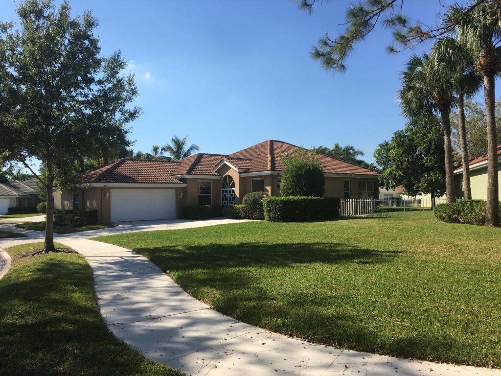 232 Hampton Ct, Jupiter, FL 33458 photo 1