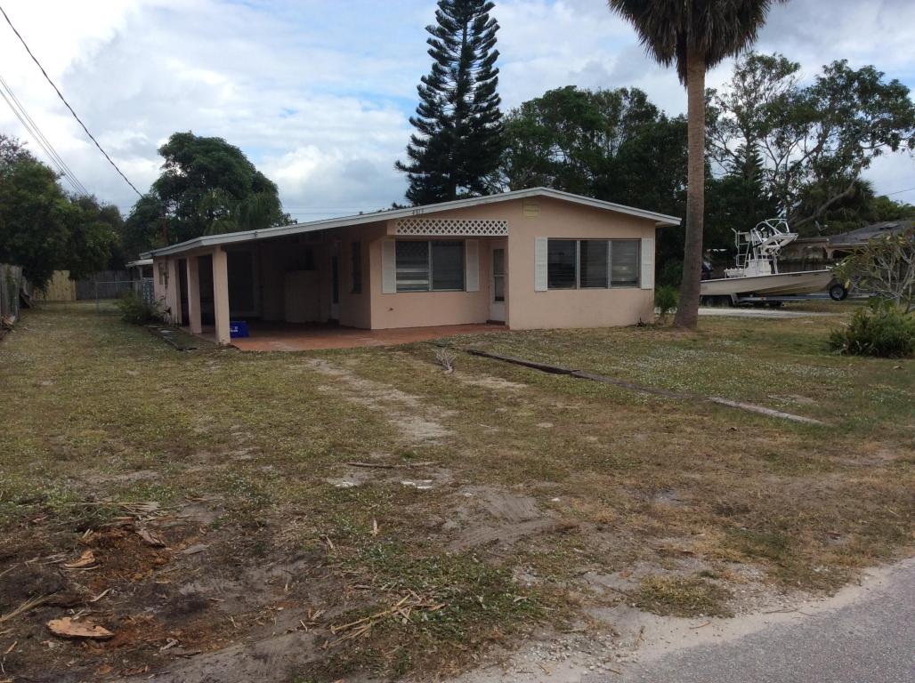 4813 SE Bollard Ave, Stuart, FL 34997 photo 1