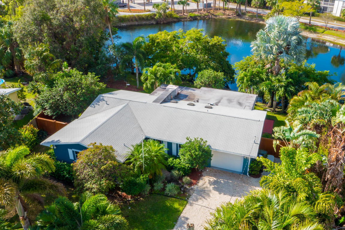 492 SEdgewood Dr, Stuart, FL 34996 photo 1