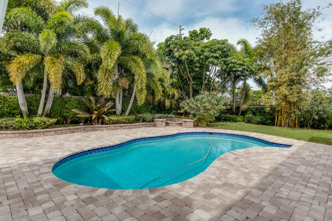 161 Golfview Dr, Tequesta, FL 33469 photo 1
