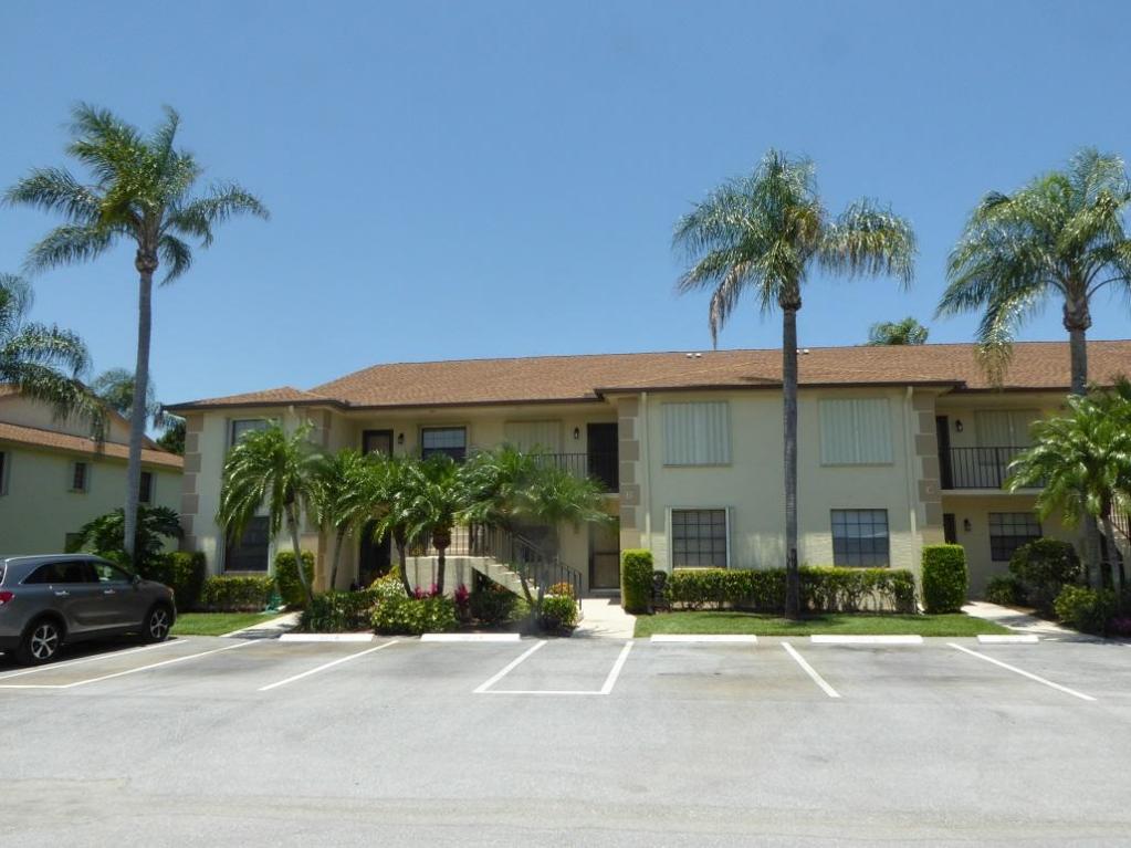 602 Pinecrest Cir #B, Jupiter, FL 33458 photo 1