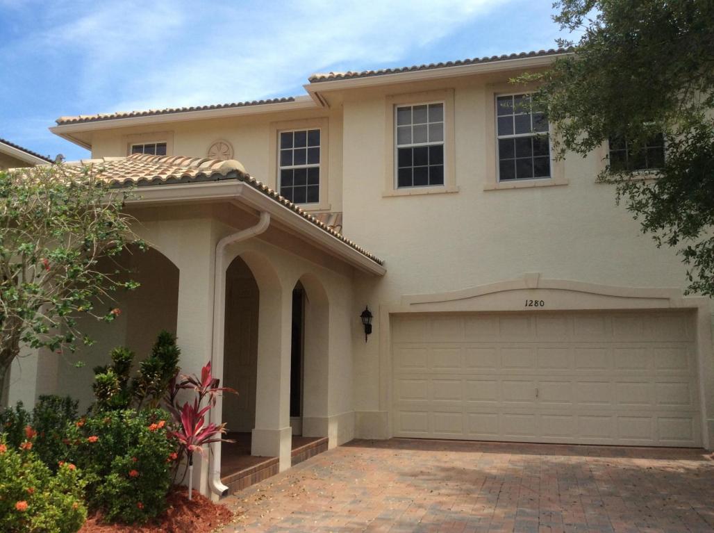 1280 SE Kirk St, Stuart, FL 34997 photo 1