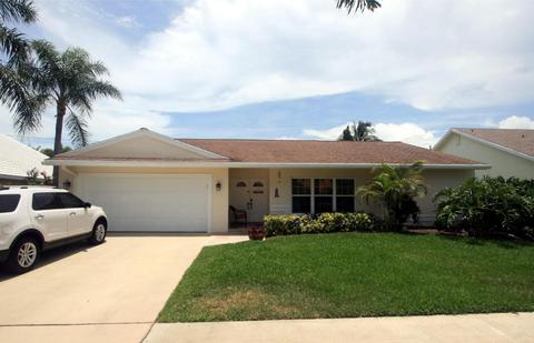398 Apache Ln, Boca Raton, FL 33487 photo 1