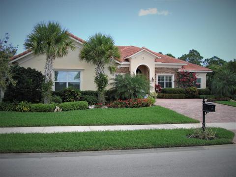 7325 SE Pierre Cir, Stuart, FL 34997 photo 1