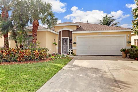 4704 SE Winter Haven Ct, Stuart, FL 34997 photo 1