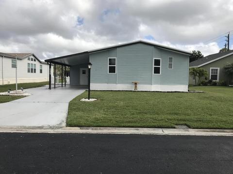 2419 SW Versailles Ter, Stuart, FL 34997 photo 1