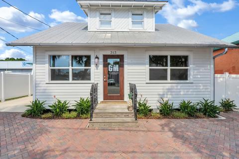 313 SW Albany Ave, Stuart, FL 34994 photo 1