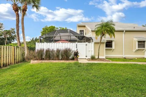 1401 Summerwinds Ln, Jupiter, FL 33458 photo 1