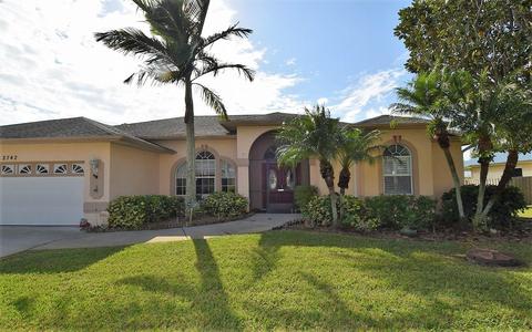 2742 NW Florida Ave, Stuart, FL 34994 photo 1