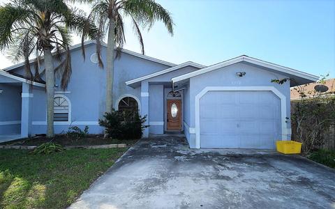 4719 SE Salvatori Rd, Stuart, FL 34997 photo 1