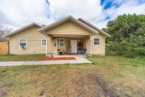 923 SE 13th St, Stuart, FL 34994 photo 1