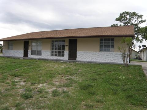 114 SE Norfolk Blvd, Stuart, FL 34997 photo 1