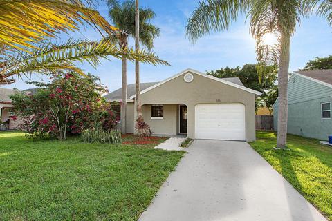 5926 SE Mitzi Ln, Stuart, FL 34997 photo 1