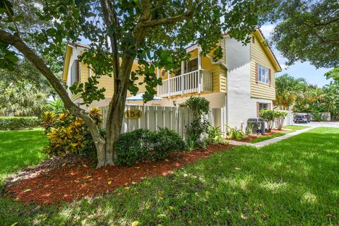 154 Seabreeze Cir, Jupiter, FL 33477 photo 1